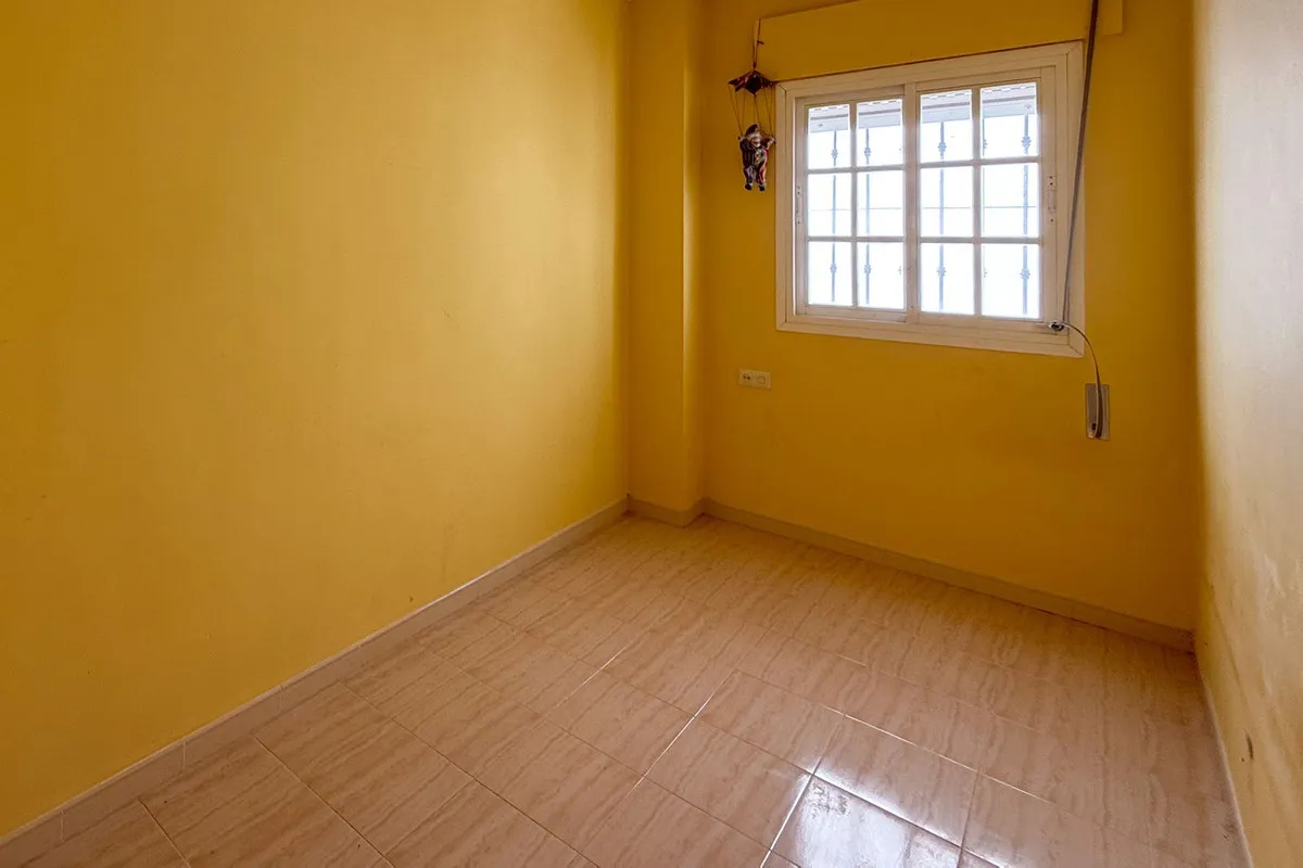 63f93e42-bd8e-4036-9621-1c5990b2f8c7