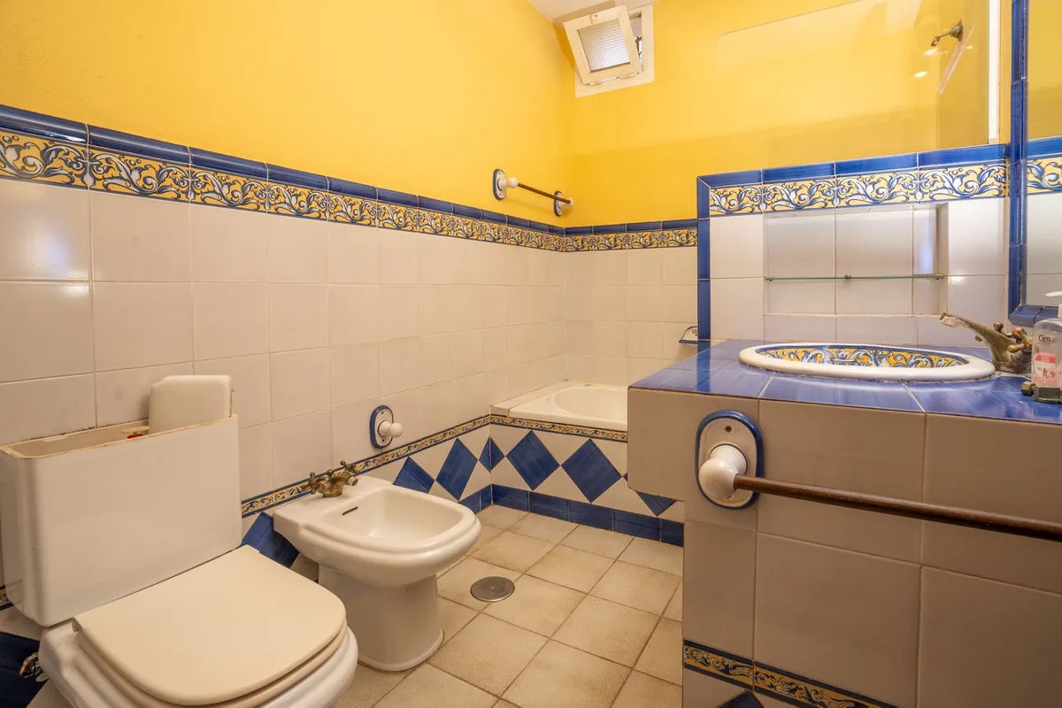 b35db144-e738-441e-bc2f-b6102d7f94cd