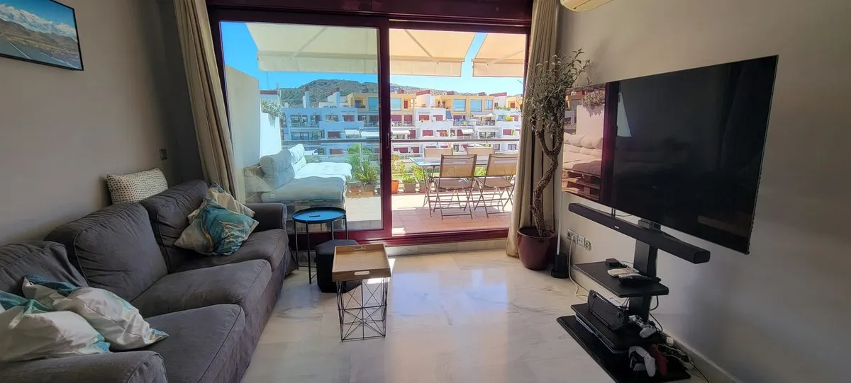 15a67048-91c5-406b-a7c2-e2524cbc6a3c