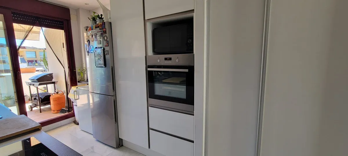 30da4730-5f04-4a11-b01b-54264e6c5c59