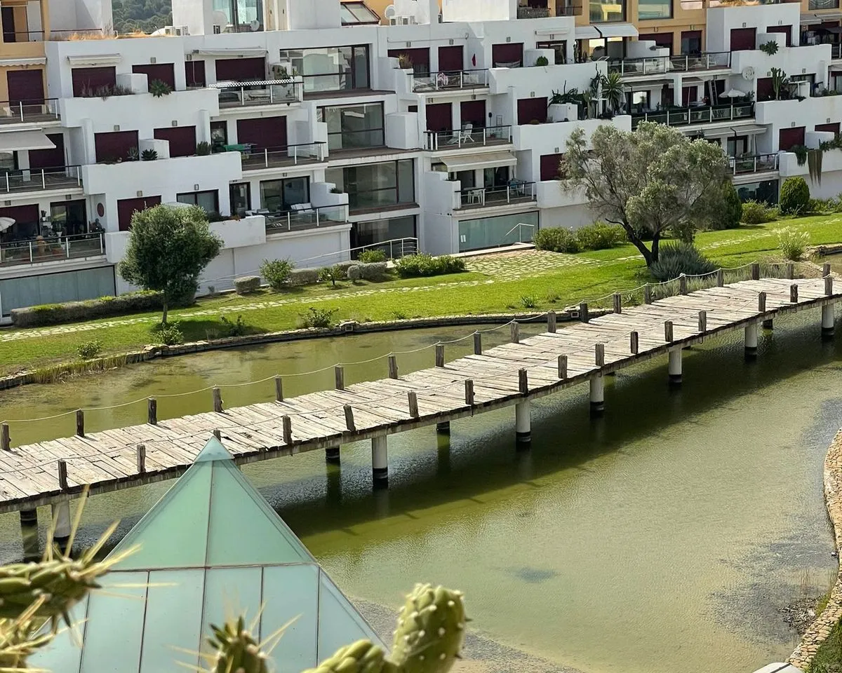 79c955bb-b2b9-4948-87cf-a473863d712f