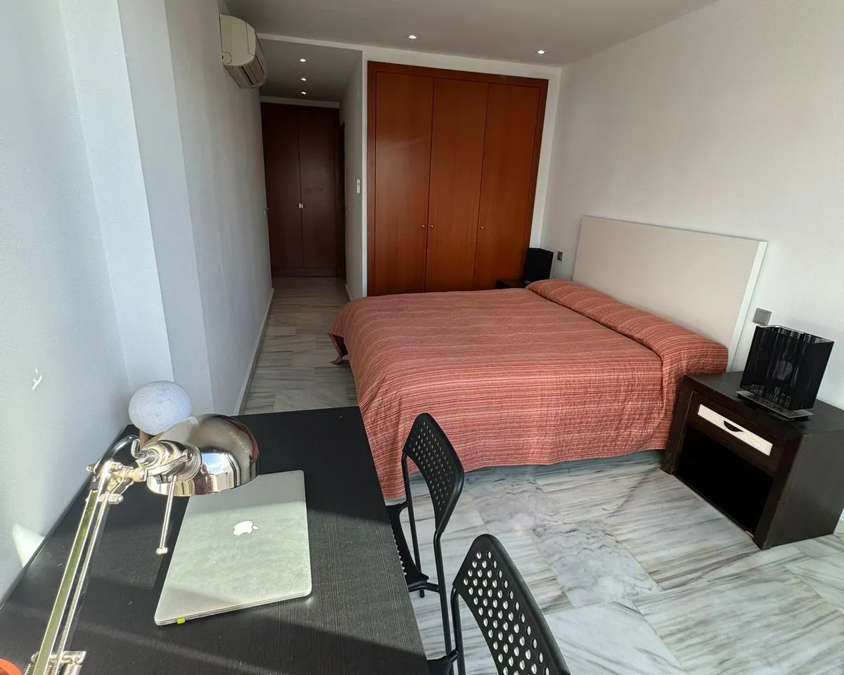 b84493f2-dfbd-4680-bfef-1c6c0f0beafe