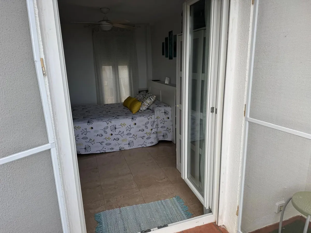 8fc0a235-fc57-4edc-aa2f-39f9f0e7598e