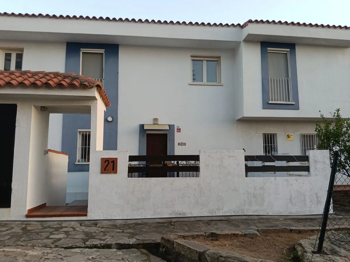 95ca0bb3-7605-4e64-83f4-9ff68b868fc5