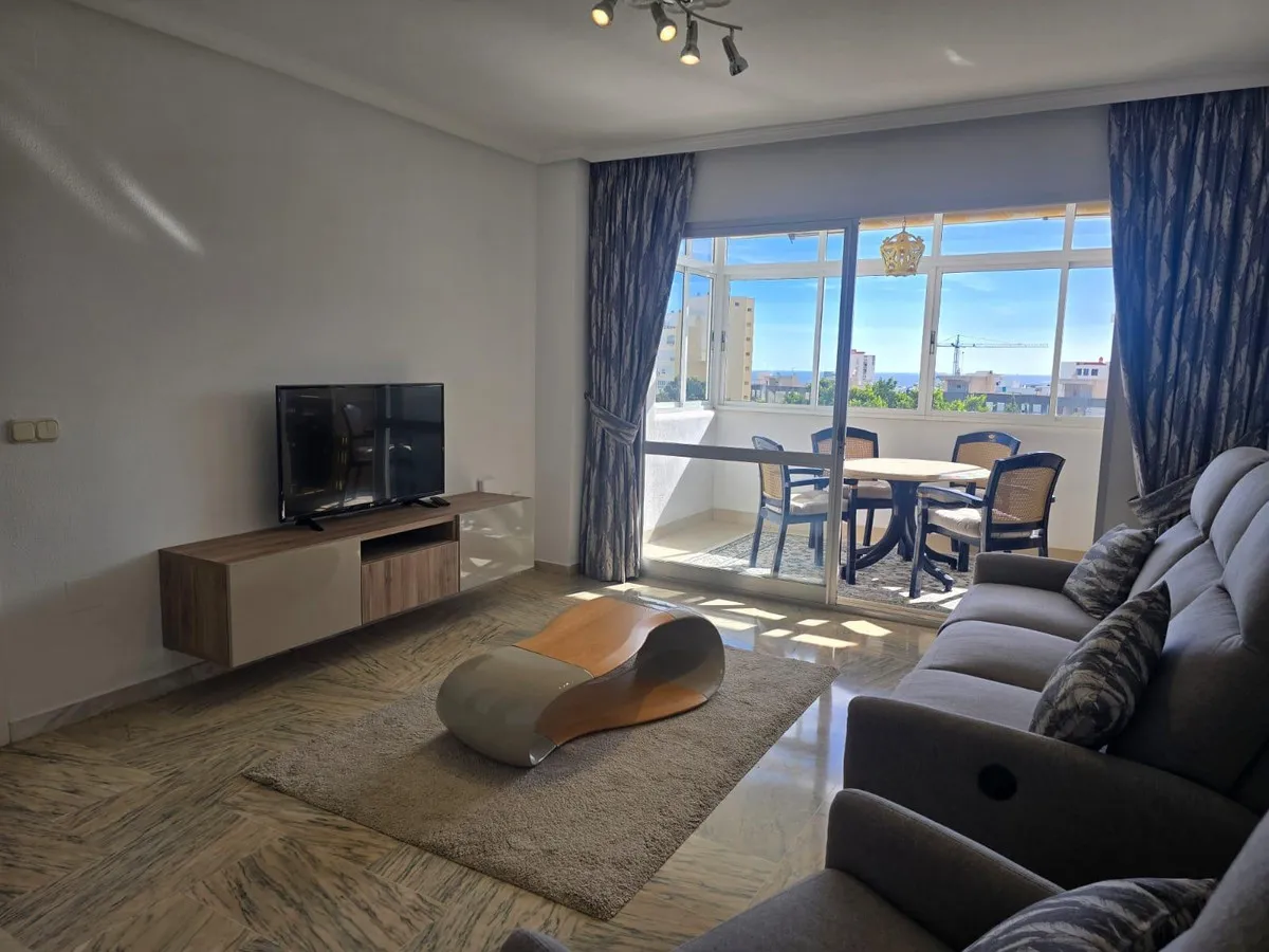 1ef5e53f-9409-4bc7-8dcb-4b90df6542de