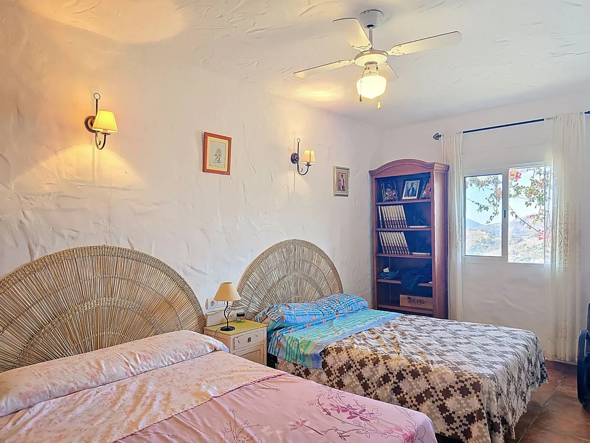 22271e5f-9ccd-4002-af03-c74cdf9fa8d6