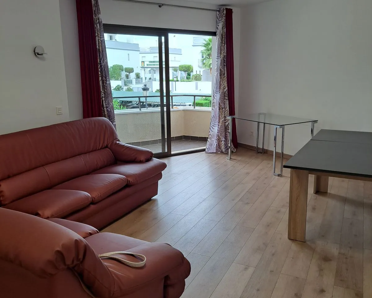 a7464785-f965-4bee-9d67-f24ed3d2e954