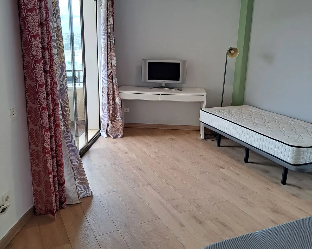 db0ef5b0-6a74-48b3-8aa1-8be79dc0a1ef