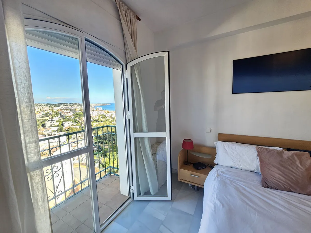 694c8781-09ce-4afe-9a58-09f1b27f4e62