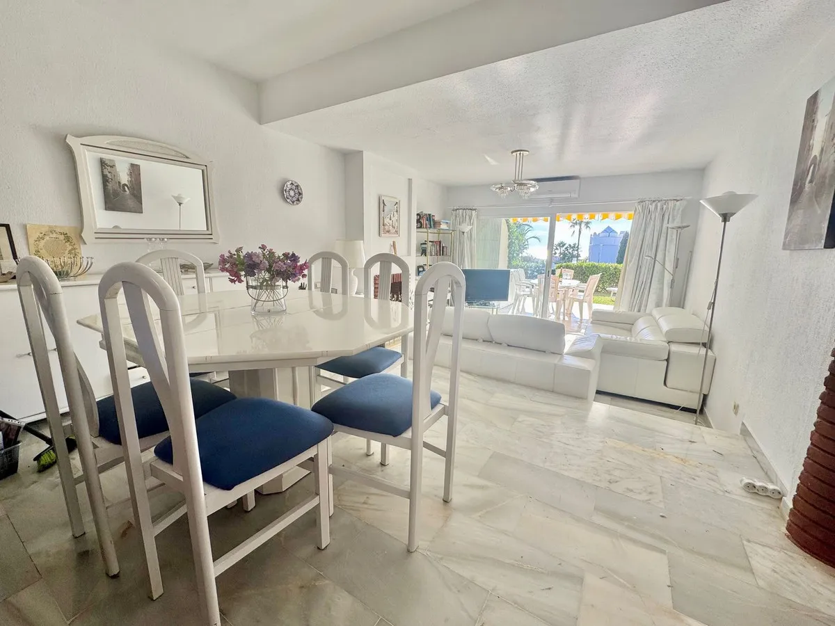 68f47fd3-fd4b-4ba6-835b-cfc603cf8e8f