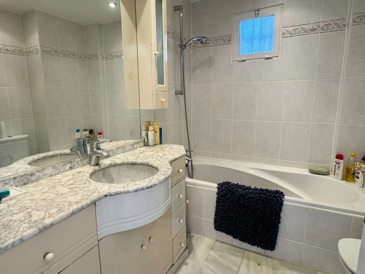 96b49e52-9f76-4320-883a-8d4a94e12632