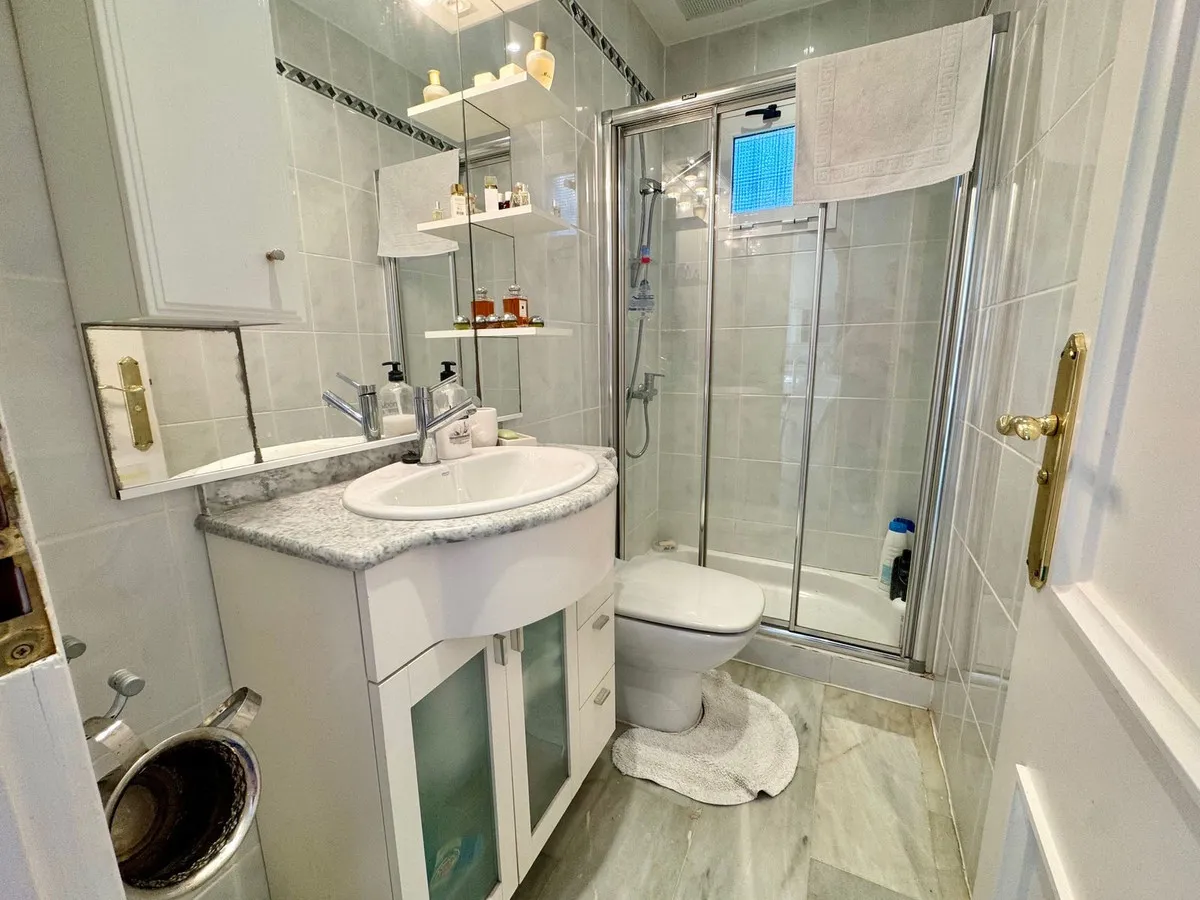 a47979f5-3d5f-4d5c-92f4-bfa613b116ba