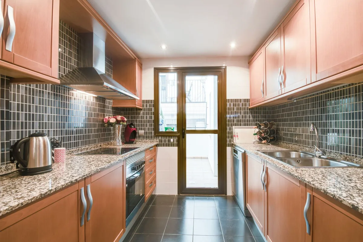 906e3ed3-9273-425d-93a6-450353318f31