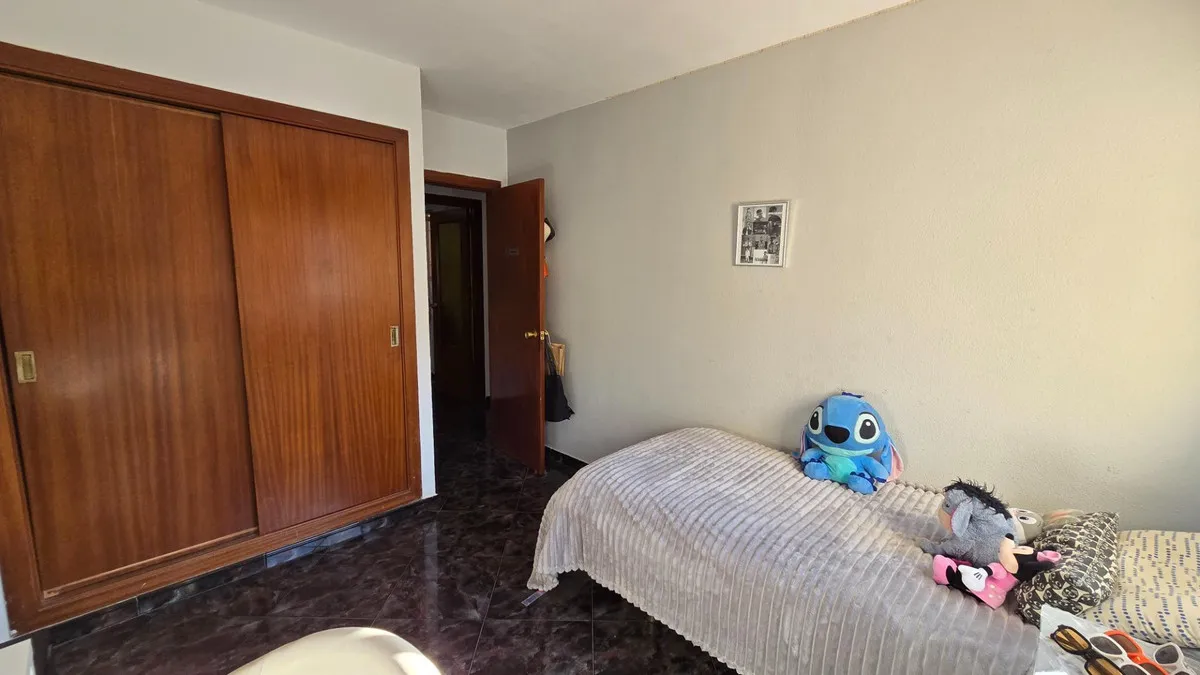 c4ef57a1-5ac6-4e9e-8c7c-cd0ad7d092f8