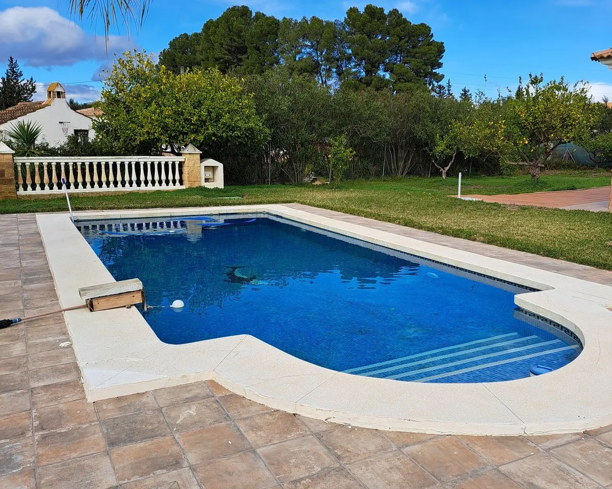 8b1fcba9-1c45-459c-9a7b-712bdc9168f7