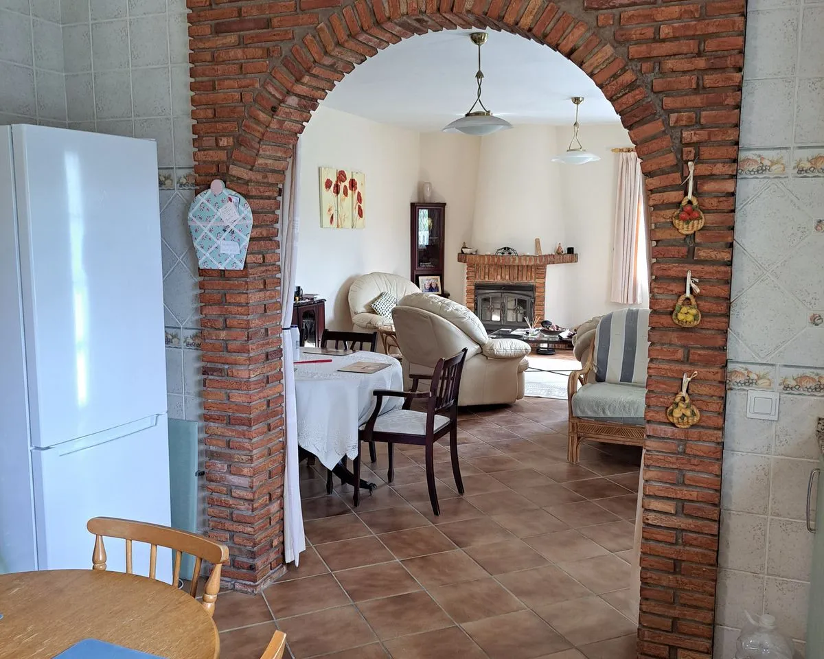 b7786d9b-b45a-460f-bd71-716ae5e1badb