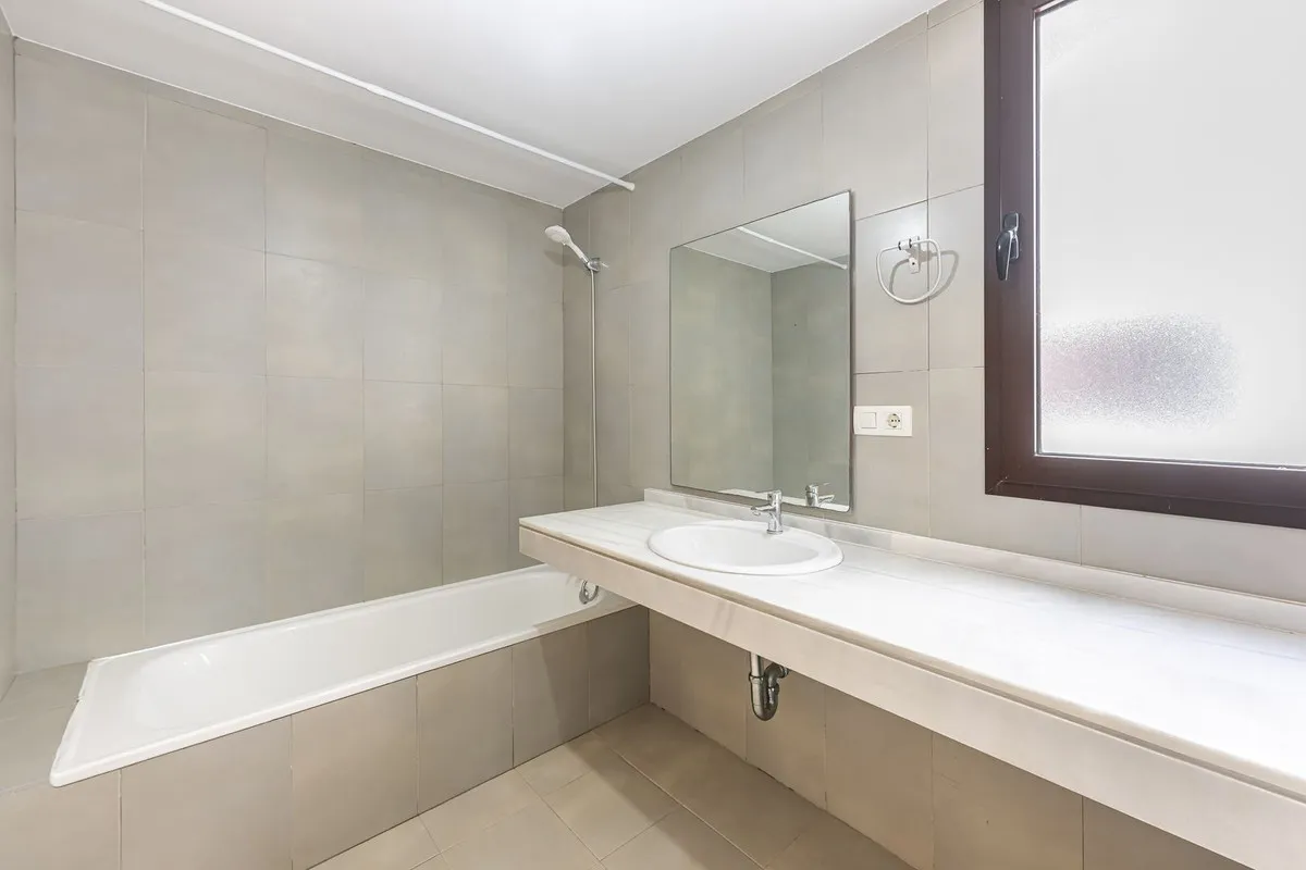 385dea76-cfcc-4848-b613-d8aefec637a4