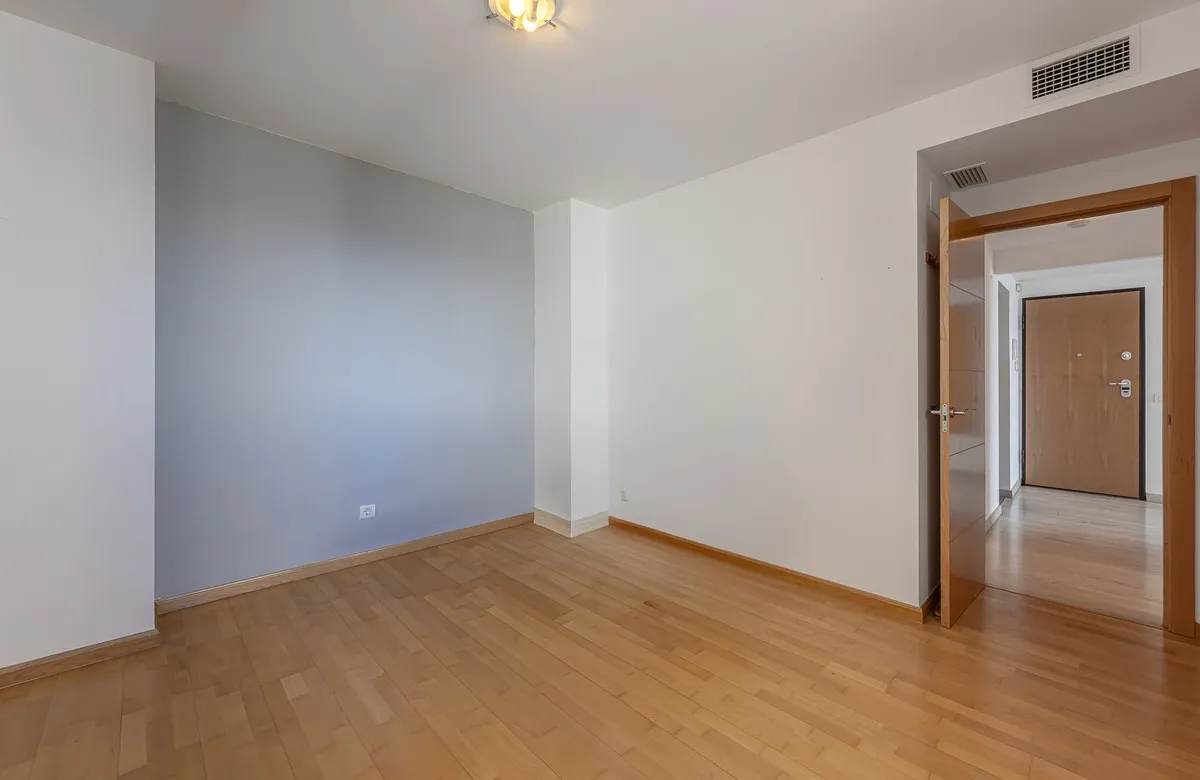 49361b5d-9790-4d20-b521-f80898e14c96