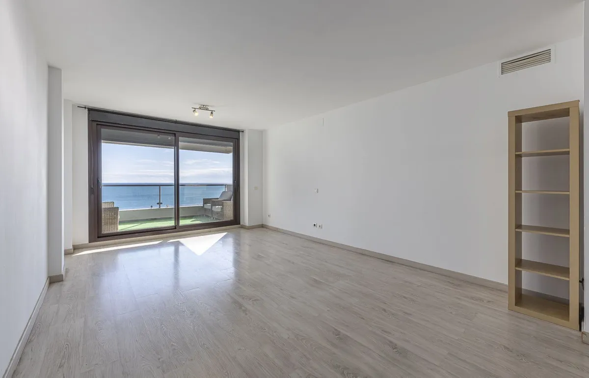 4fe93052-c9df-435e-83a5-c045ad1409f2