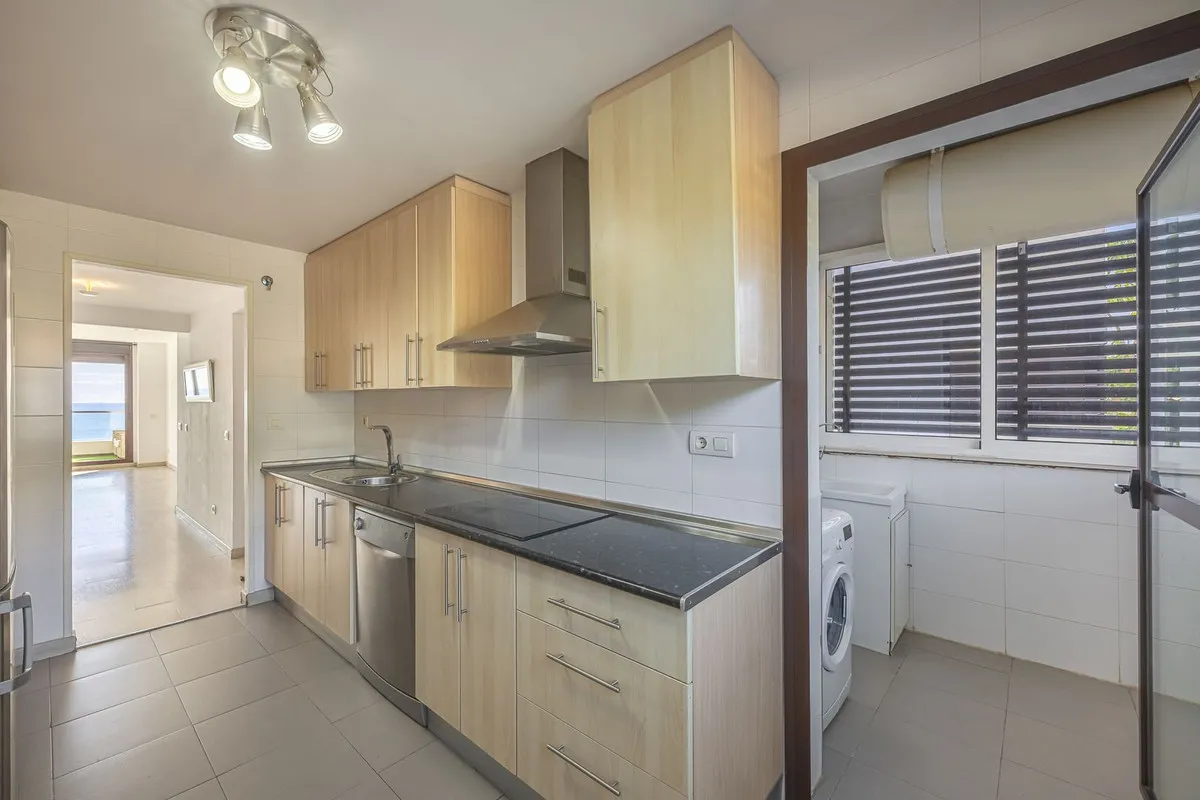 5665f3c9-2486-465d-b7d2-6d5f91771d7c