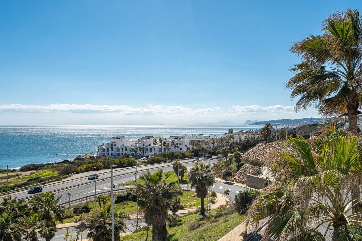 8b55dde7-ca6a-4029-a23d-005a2ae70ad3