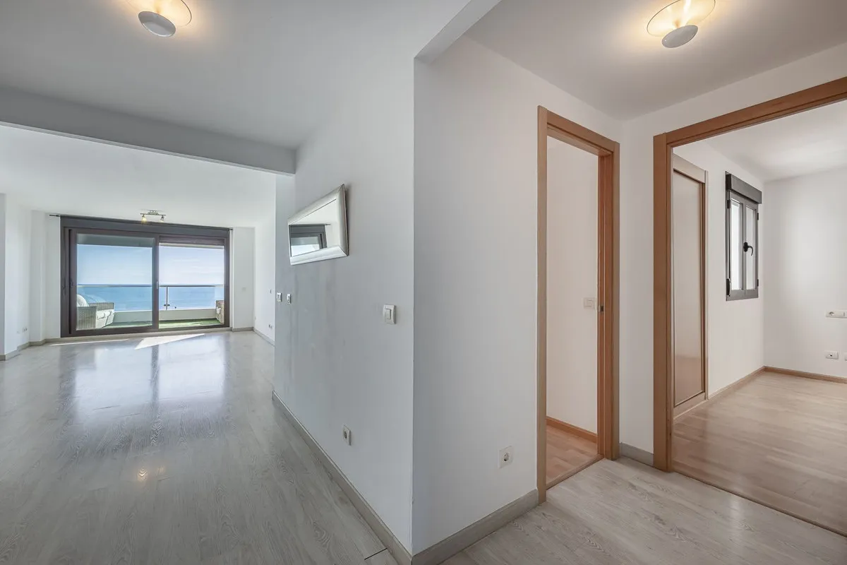 92047030-f2b9-43ab-9743-551f9dbf5e5b