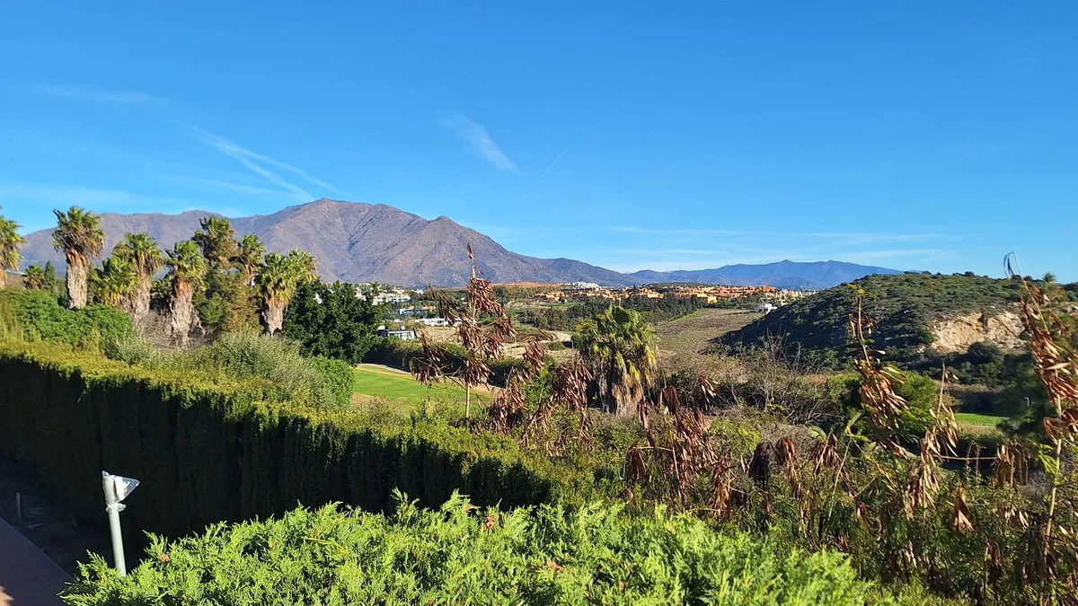 1243adbd-e587-4526-b1bb-7f6b44351db7