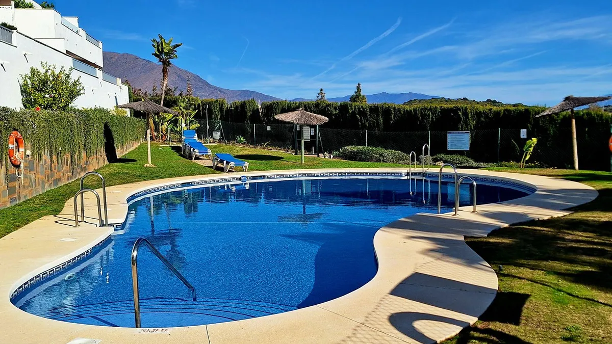 4ccbf36a-9d3a-47bb-a611-d004660393ae