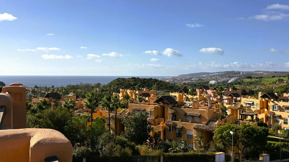 3b8654a5-e35e-4228-b0da-026fb21f399c