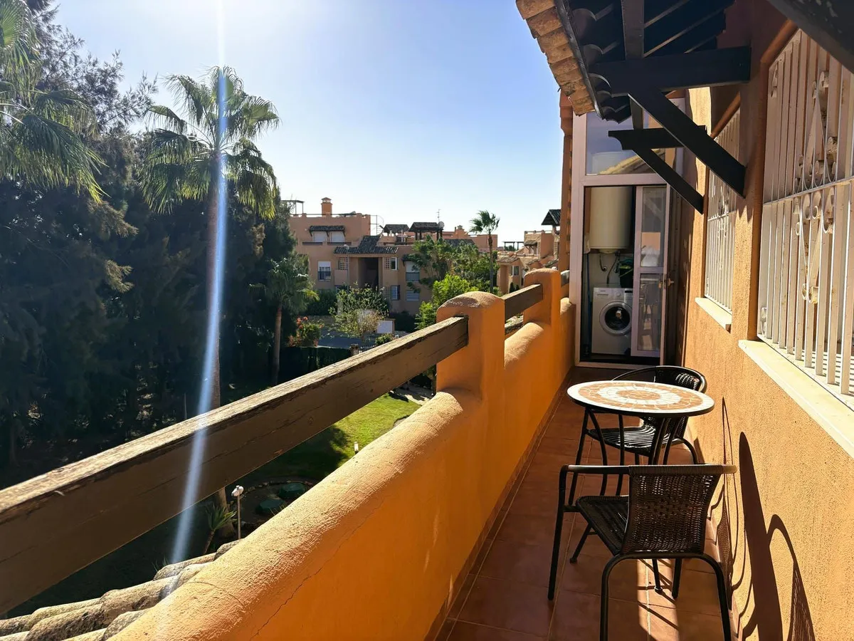 5713289a-77f1-4964-bd86-c55f01efc850