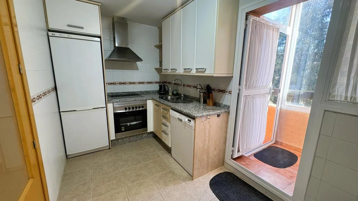 939829e8-9810-436a-a33f-fa02a58c2045