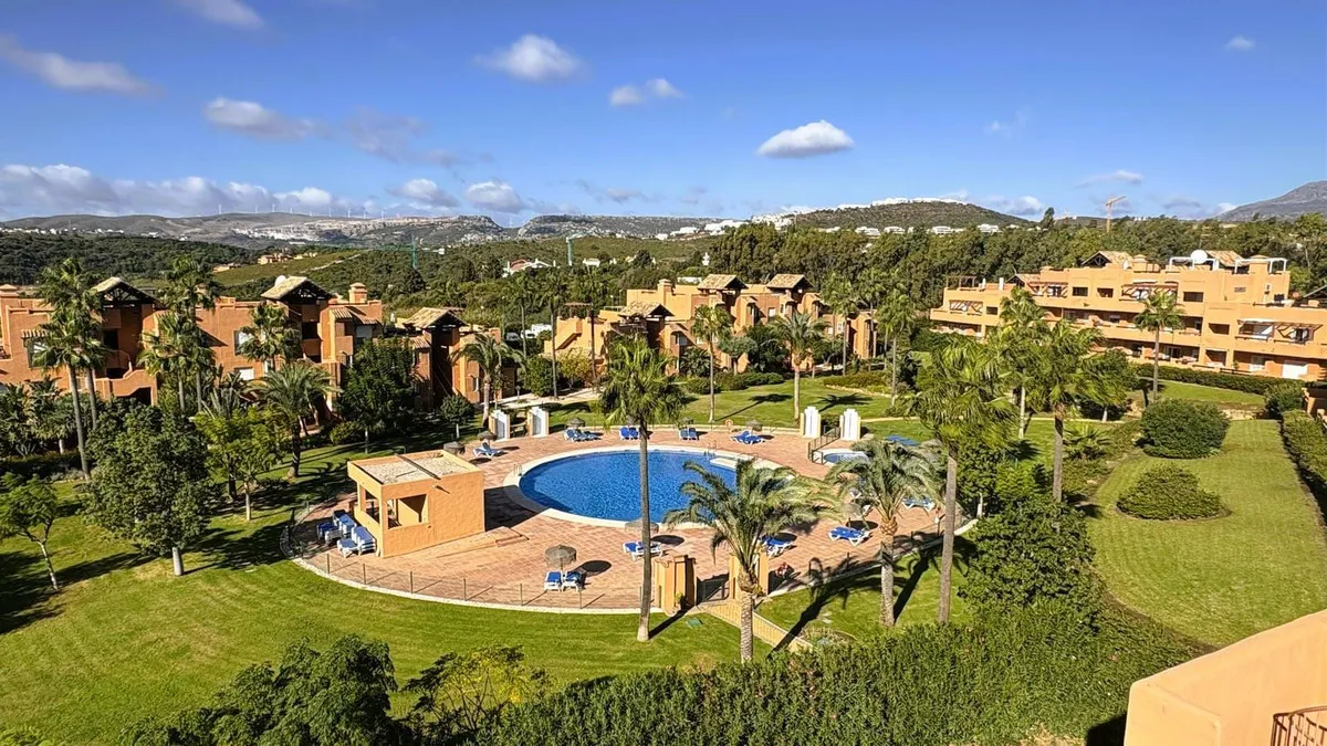 bdbcf2c4-5aeb-4307-baa6-b339bef2f3c0