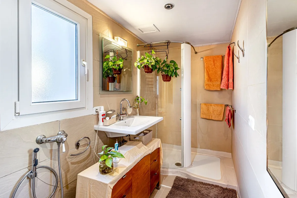 9dd9878e-1408-41fd-9ed9-7f7d95cb722e