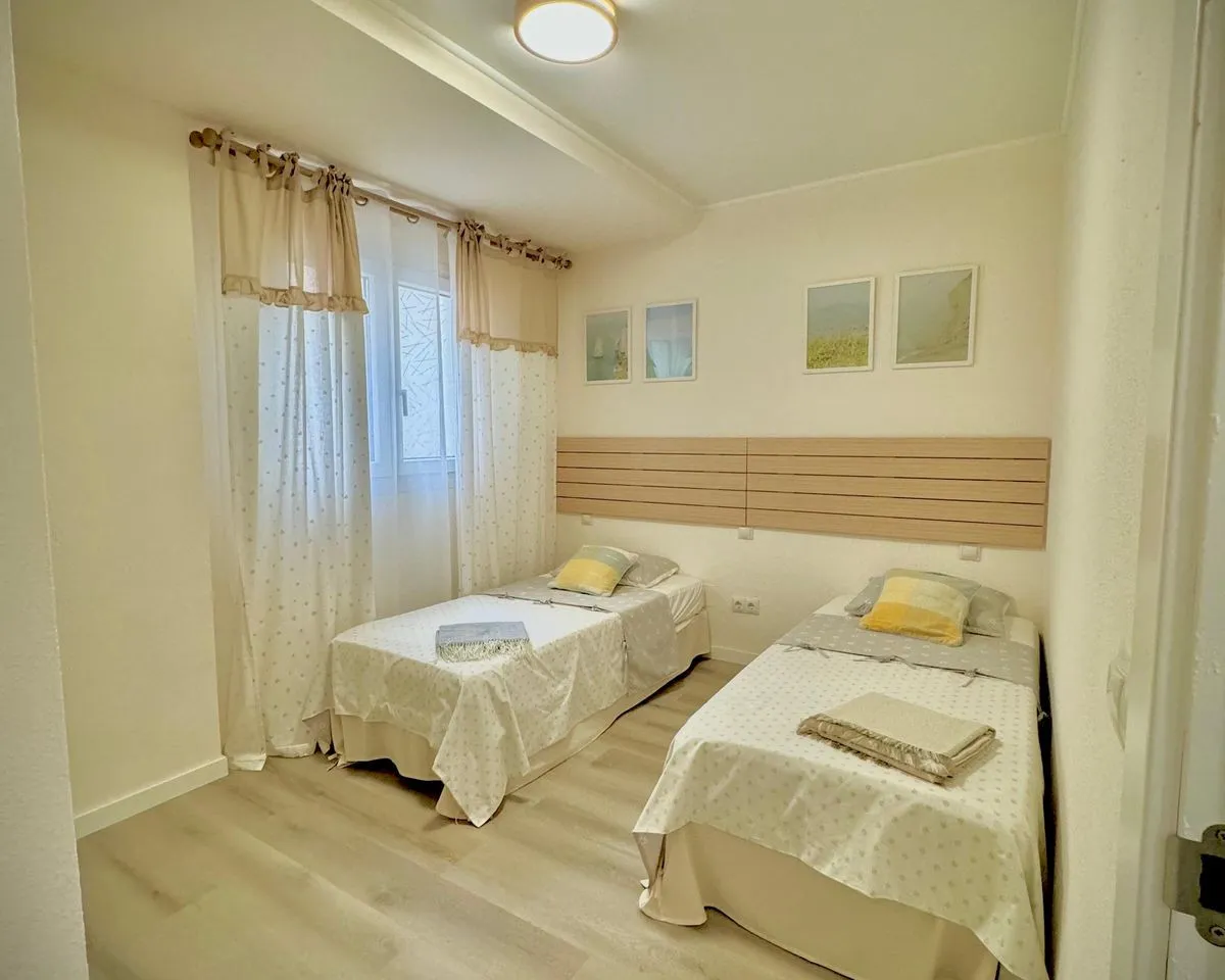 584a10ff-71df-4cdb-b1f3-bfe66e71fa0f