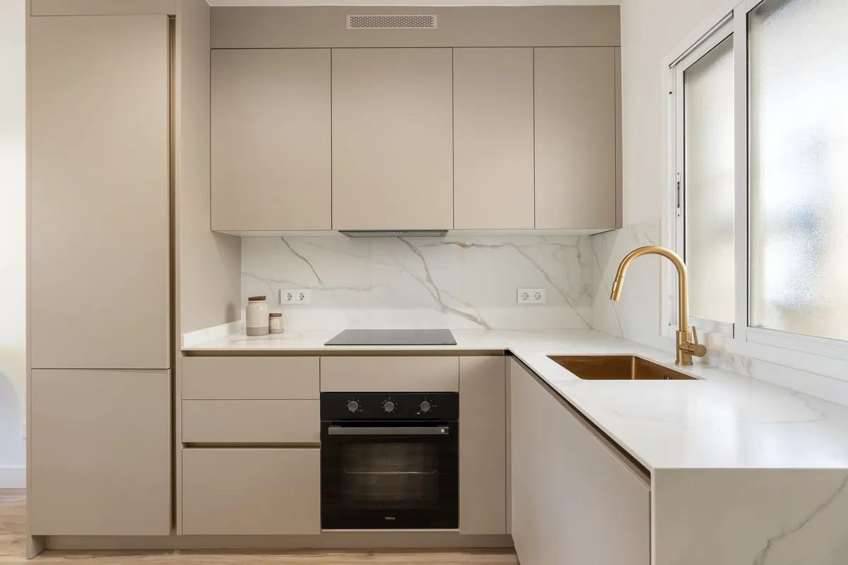 0e240fa0-b58d-49e4-b055-2f2f70887433