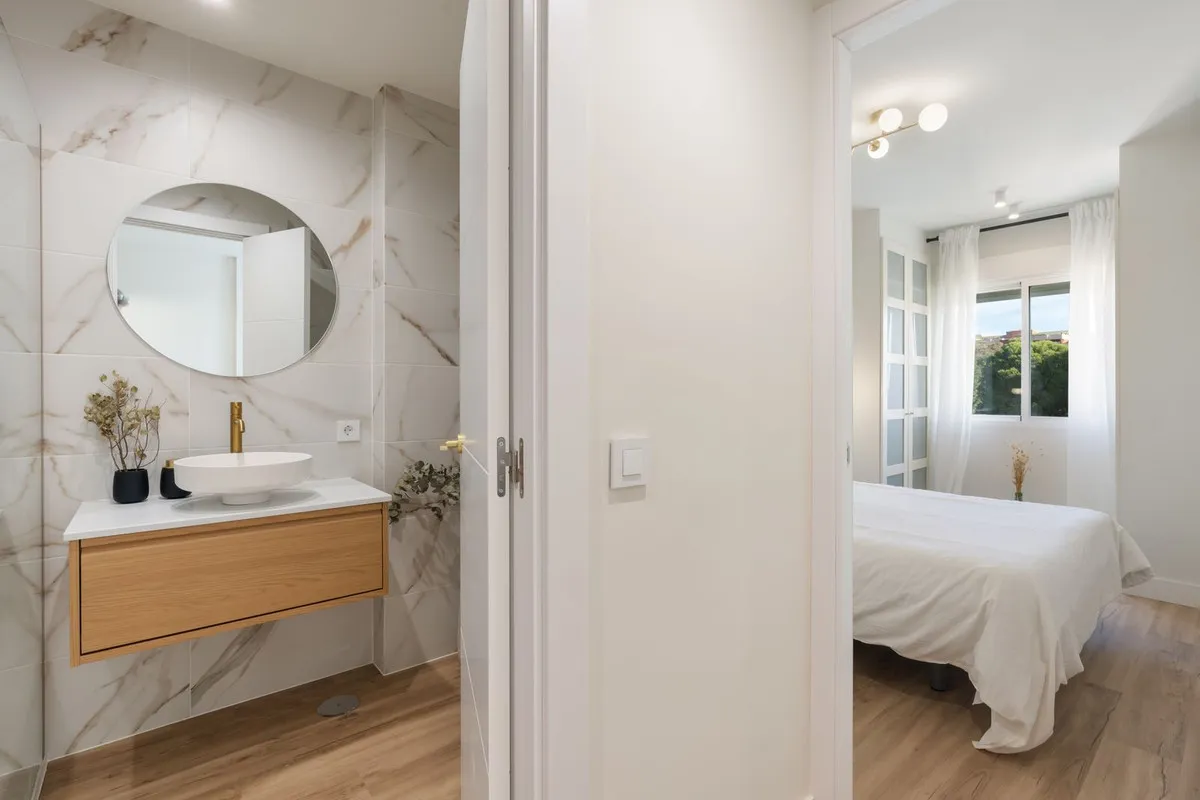 19b0899f-bc9f-41d5-91f4-74f40ebba7df