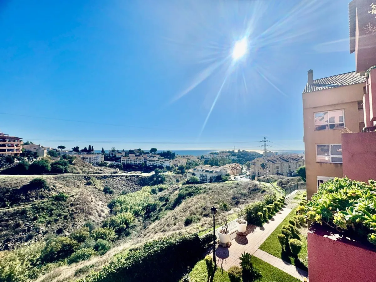 a73d34f5-5590-41a5-a02c-e7e302f5b313