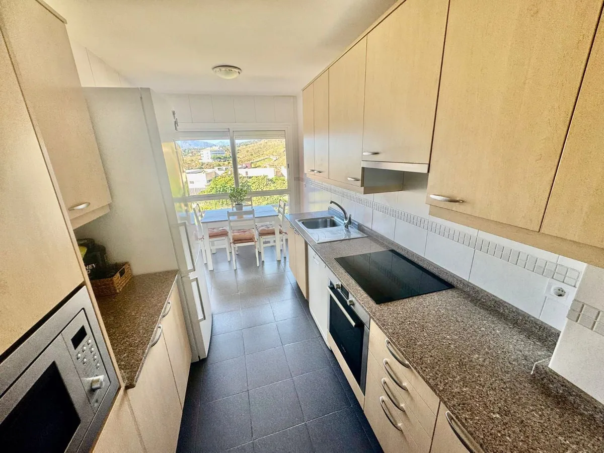 c80cac0c-65cb-4fd2-be74-b03426d3e225