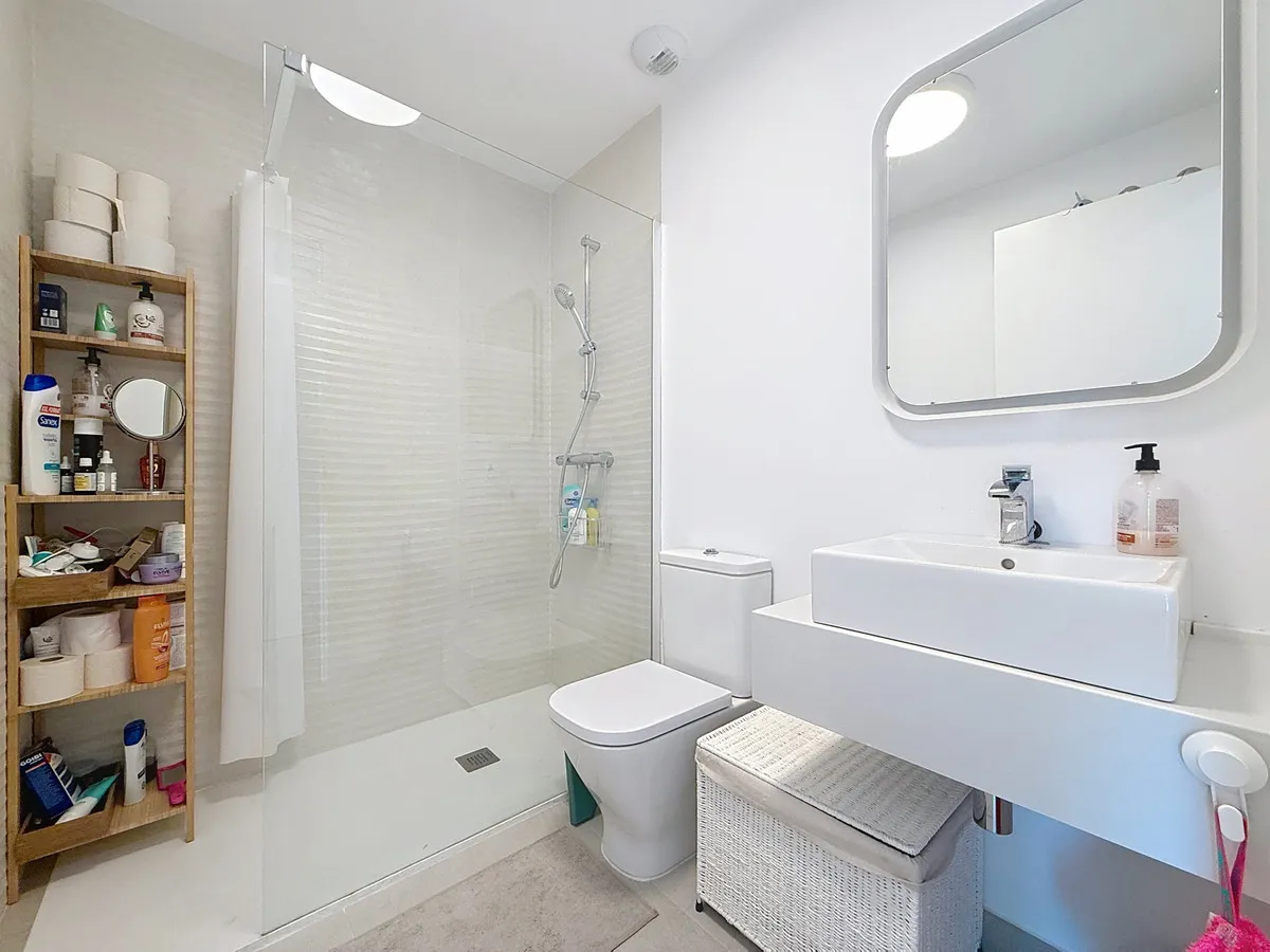 97c09e08-eb4a-400b-9d16-de5f21e1a1b4