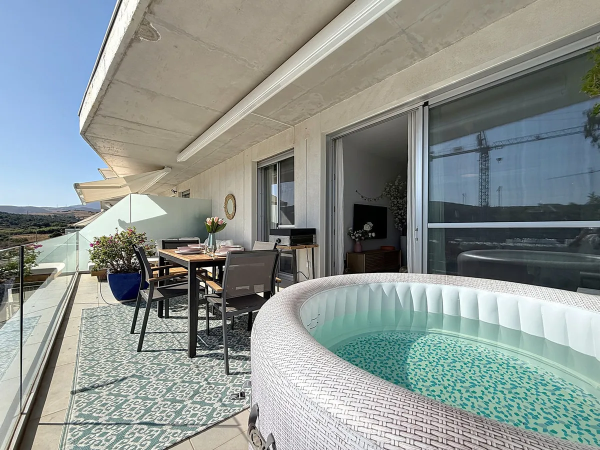 ed2afe57-2b31-4ce5-aaf9-8c456ca97ff5