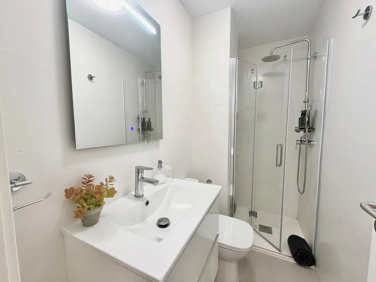 99adf954-03a5-4fc1-b802-787b2d8ddd78