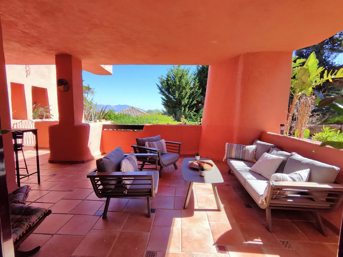 c4696bb2-0f42-4e8e-9a8e-6f4caa1a123f