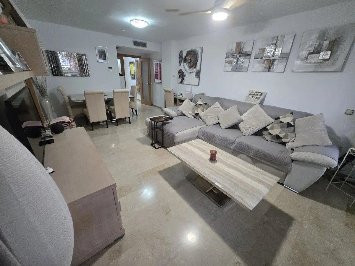 d2d9cb34-a922-43d1-8c13-5cdaace8bfb6