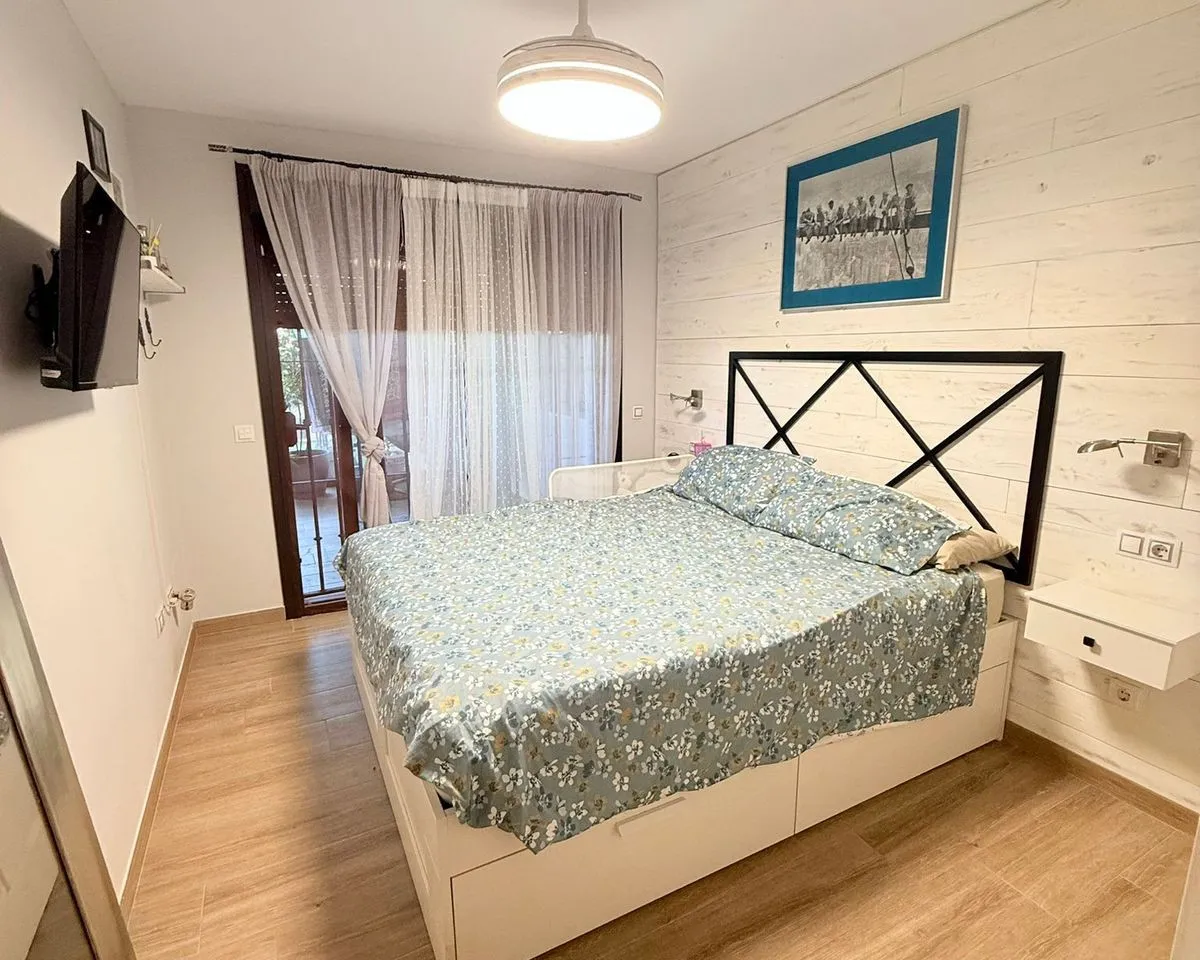 18311517-82d9-4f52-a013-0a6e7a9bb8cc