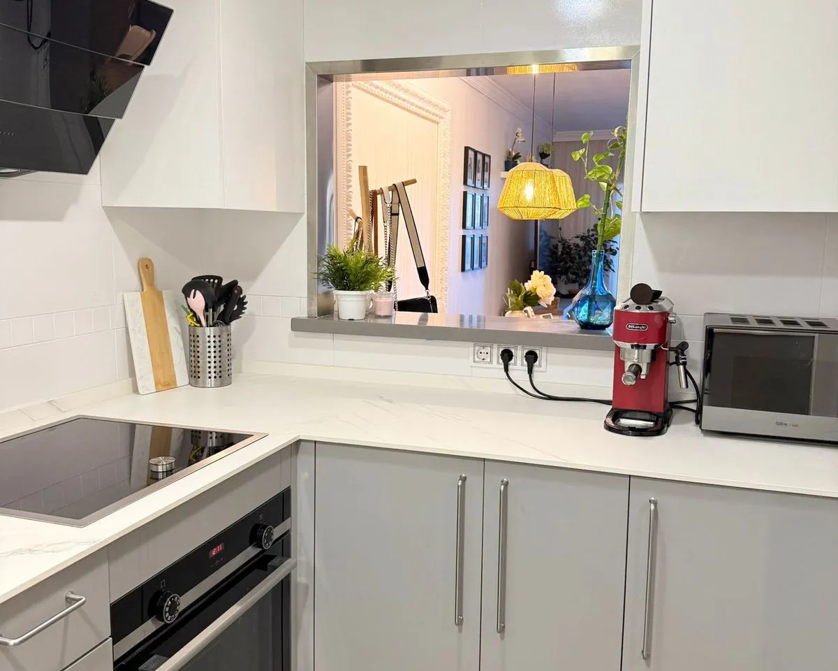 d35f0676-f014-4f39-b21e-0ba718eb67c3