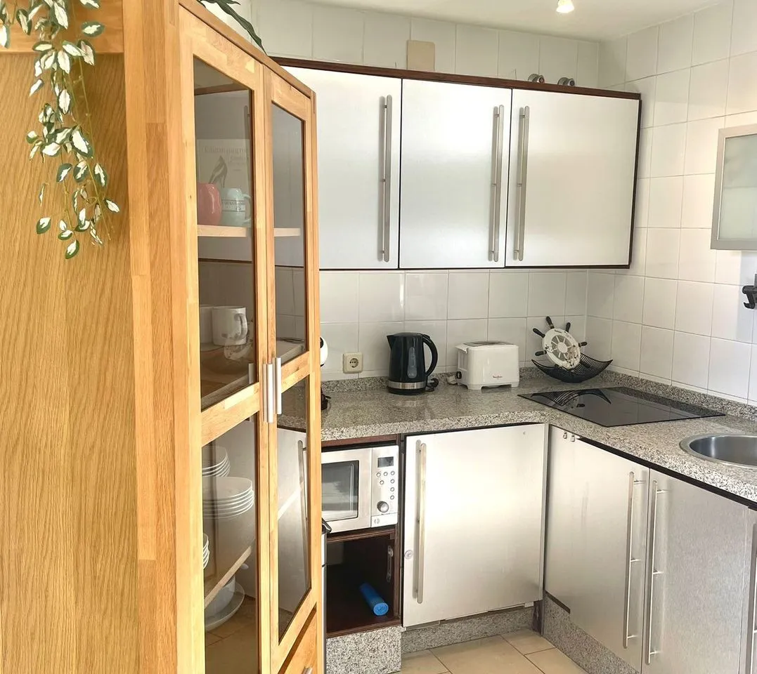 a2b836ea-0fed-42f4-b9e2-19d4ac78c00c