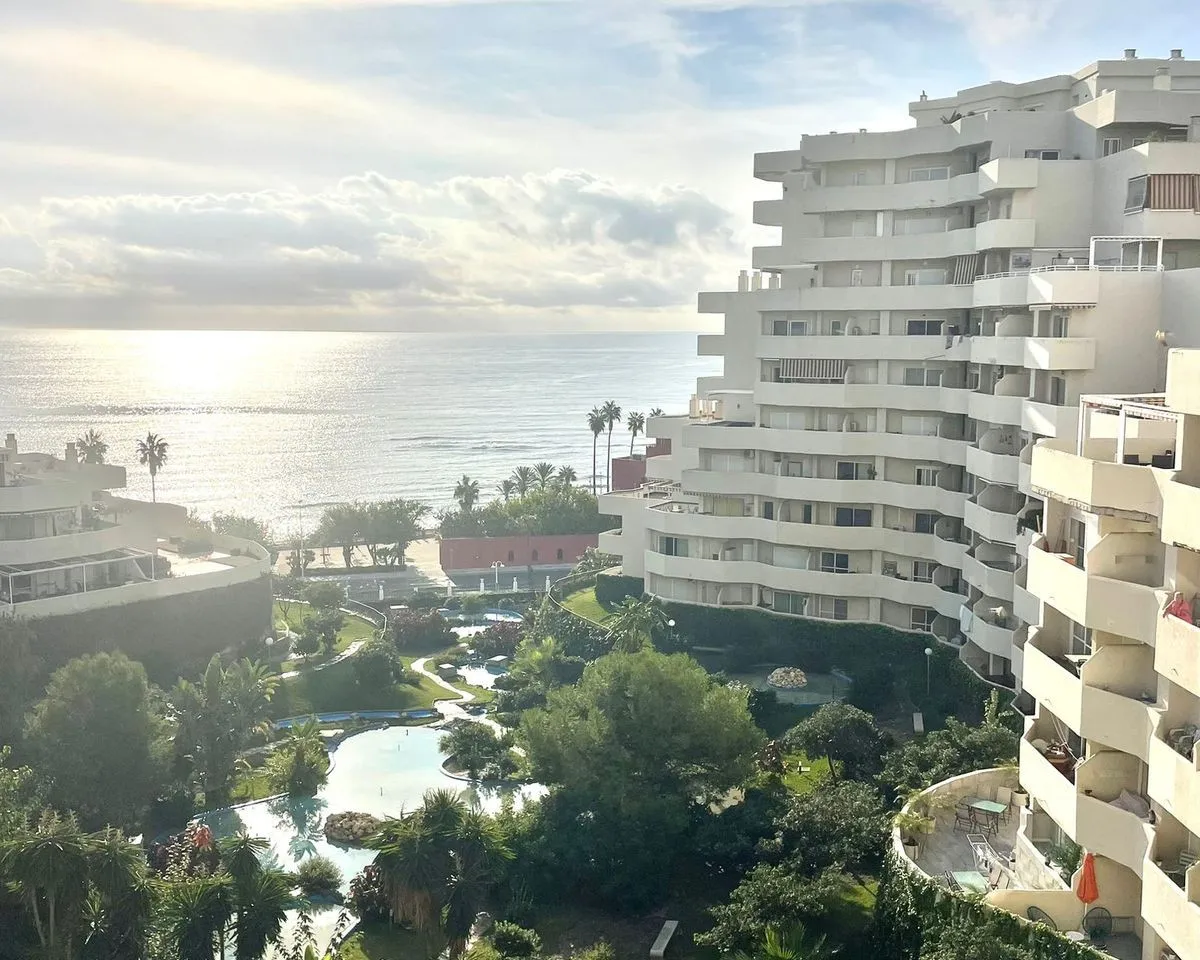 cee34938-15f9-49d2-aa73-7333c6229fb5