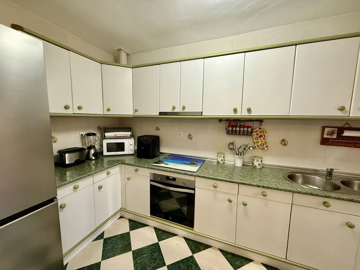 20981c63-f774-439f-a5ed-c2972ee77721