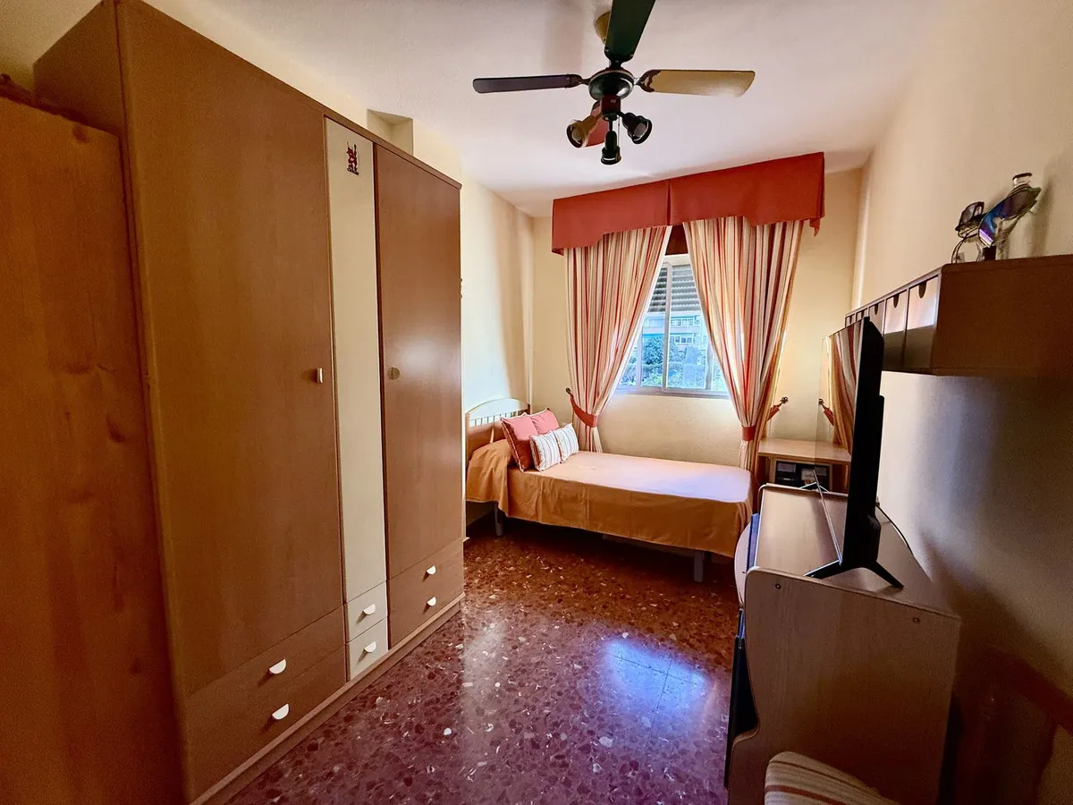 3ac7f3c4-17e9-4191-a833-8133bc9f3106