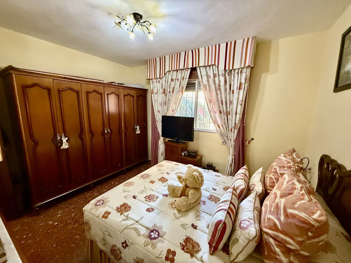 894589eb-5fa7-4081-8ef3-d6f5fb2c1a41